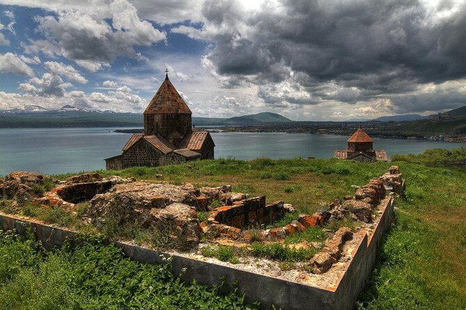 Dilijan (Haghartsin Monastery),Lake Sevan,Tsakhkadzor(ski resort) - Getting the Timing Right on a Short Day