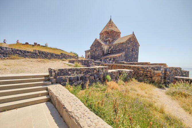From Yerevan:Sevan, Dilijan, Haghartsin, Goshavank, Lake Parz - From Yerevan to the Sevan-Dilijan loop: why this works