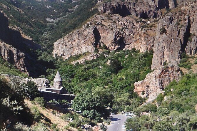 Garni, Geghard, Charent's Arch, Symphony of Stones & LavashBaking - Timing, tickets, and the meal stop without stress