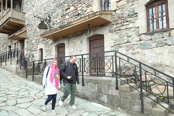 Group Tour: Dilijan, Lake Parz, Makaravank Monastery, winery - Meeting at Hyur Service and staying comfortable all day