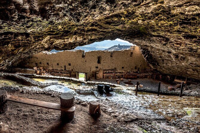 Group Tour: Haghpat, Zarni-Parni Caves, Akhtala, Aramyants Castle, Sanahin - Stop 6: Sanahin Monastery (UNESCO) and earthquake-aware design