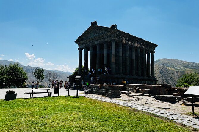 Khor Virap, Garni, Geghard,Azat Reservoir Highlights:Private tour - What You’ll Notice Most: Timing, Pace, and the Role of the Guide