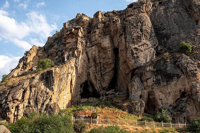 Khor Virap, Noravank & Birds' Cave Day Trip with Wine Tasting - Noravank Monastery in Gnishik Canyon