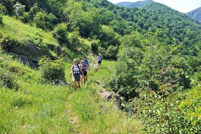 Lori Canyon Vacations - Day 1 from Yerevan to Lori: horses, Odzun, and a real outdoors rhythm