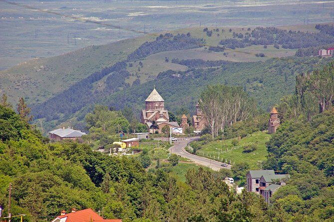Private 6-7 hour Tsaghkadzor, Kecharis, Lake Sevan, Sevanavank Tour from Yerevan - Stop 3: Lake Sevan’s high-altitude feel