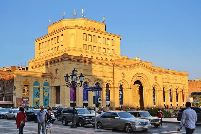 Private sightseeing and walking tour in Yerevan - The guide option: why the commentary can make the difference