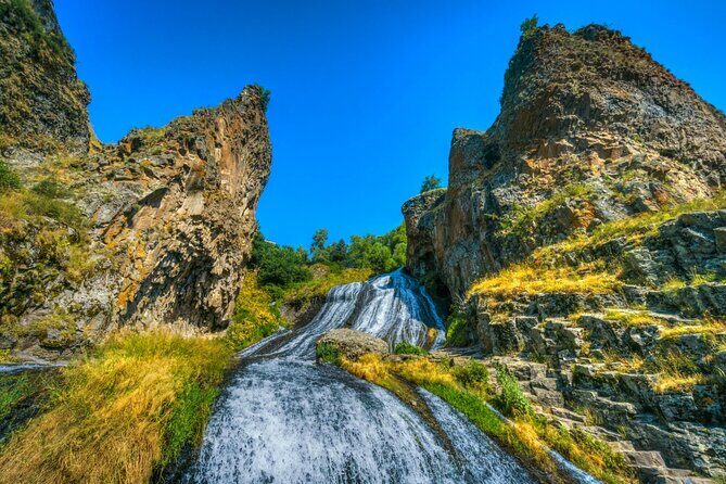 Private tour Jermuk, waterfall, Tatev Monastery and TaTev Ropeway - Best for whom: couples, small families, and history-view lovers