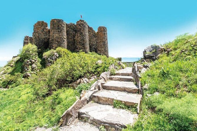 PRIVATE TOUR: Saghmosavank , Alphabet monument, Amberd fortress - How this mountain day works from Yerevan