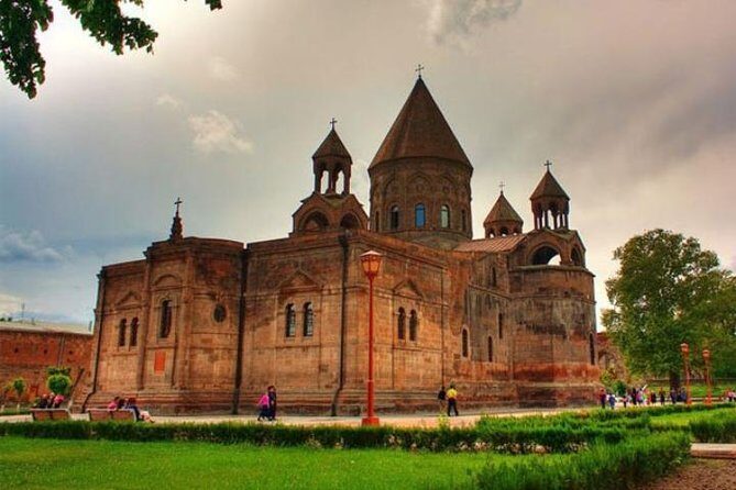 Private tour to Echmiadzin (st Cathedral), Zvartnots, Khor Virap, Garni, Geghard - Zvartnots Temple UNESCO stop: big ruins, short visit, good payoff