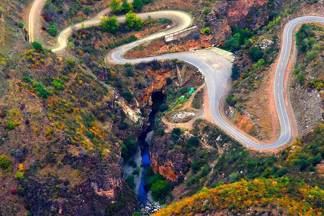 Private tour to Hin Areni winery, Tatev monastery & ropeway, Khndzoresk caves - When weather changes, this route still runs