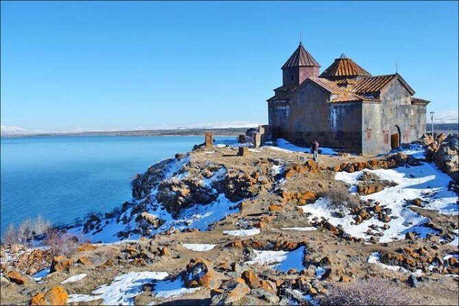 Private tour to Khor Virap, Areni winery, Noravank, Selim pass, Hayravank - Selim Pass caravanserai: medieval hospitality along a mountain road