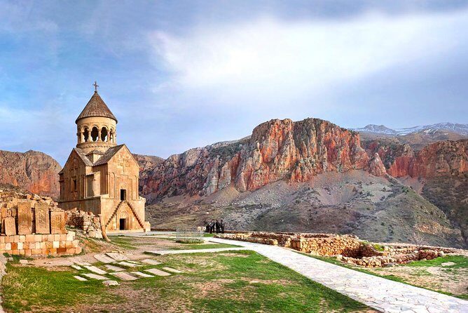 Tatev Ropeway and Monastery, Khor Virap, Noravank, Areni Winery - private tour - Khor Virap monastery: the Ararat viewpoint and the underground dungeon vibe