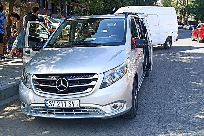 Transfer from Yerevan to Tbilisi - On the road to Georgia: what the timing and stops really give you