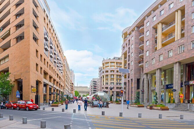 Yerevan: Private Sightseeing Tour - Guide quality: why names like Meline, Karen, and David came up